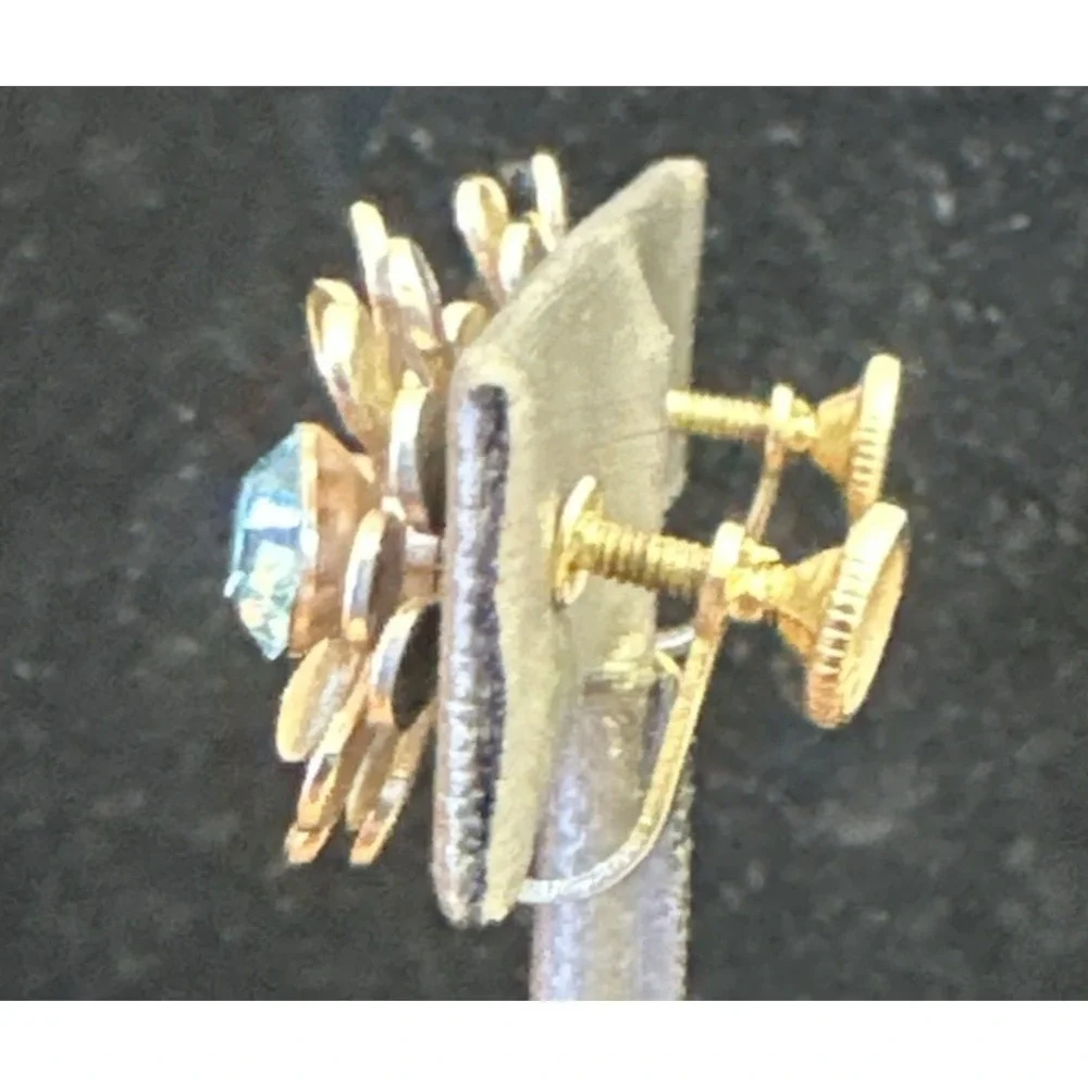 VTG ESTATE‎ SIGNED NEMO BLUE RHINESTONE Flower SCREW Back EARRINGS
